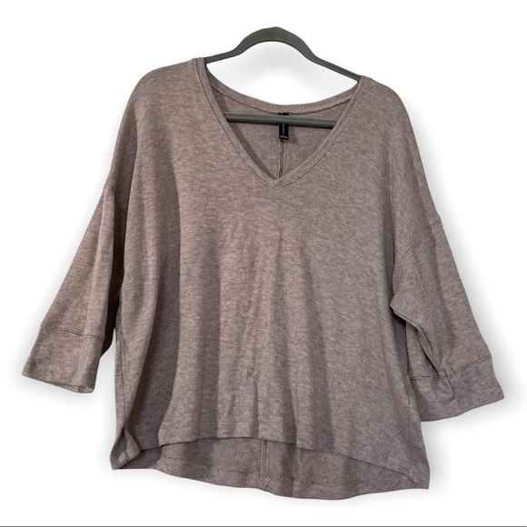 Gentle Fawn Tops - Gentle Fawn large v-neck pullover sweater blush pink beige 3/4 sleeve neutral